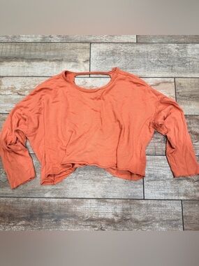 AERIE Weekend Pretty Back
Sweatshirt Open Back Twist Rust Orange Womens LARGE